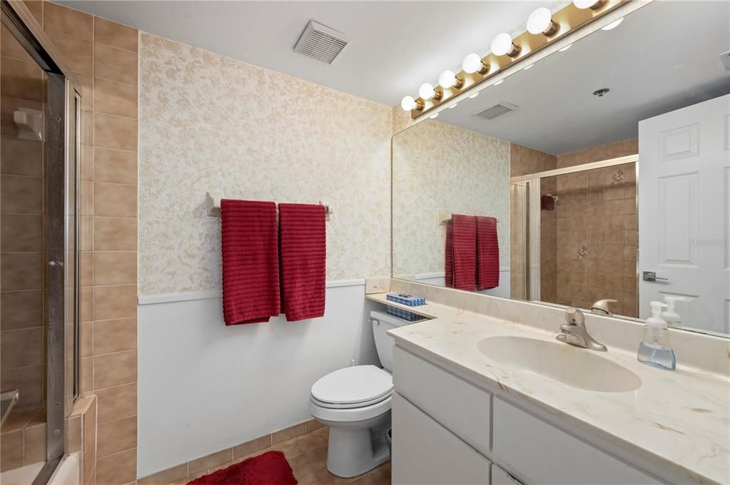 En Venta: $167,900 (2 camas, 2 baños, 1447 Pies cuadrados)