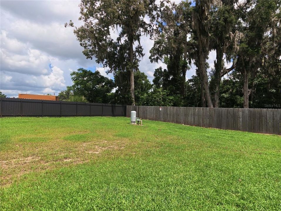 For Sale: $259,500 (3 beds, 2 baths, 1011 Square Feet)