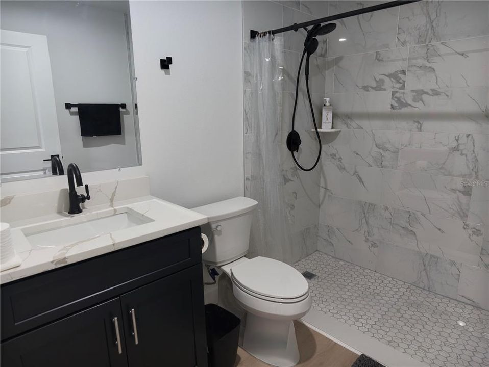 For Sale: $259,500 (3 beds, 2 baths, 1011 Square Feet)