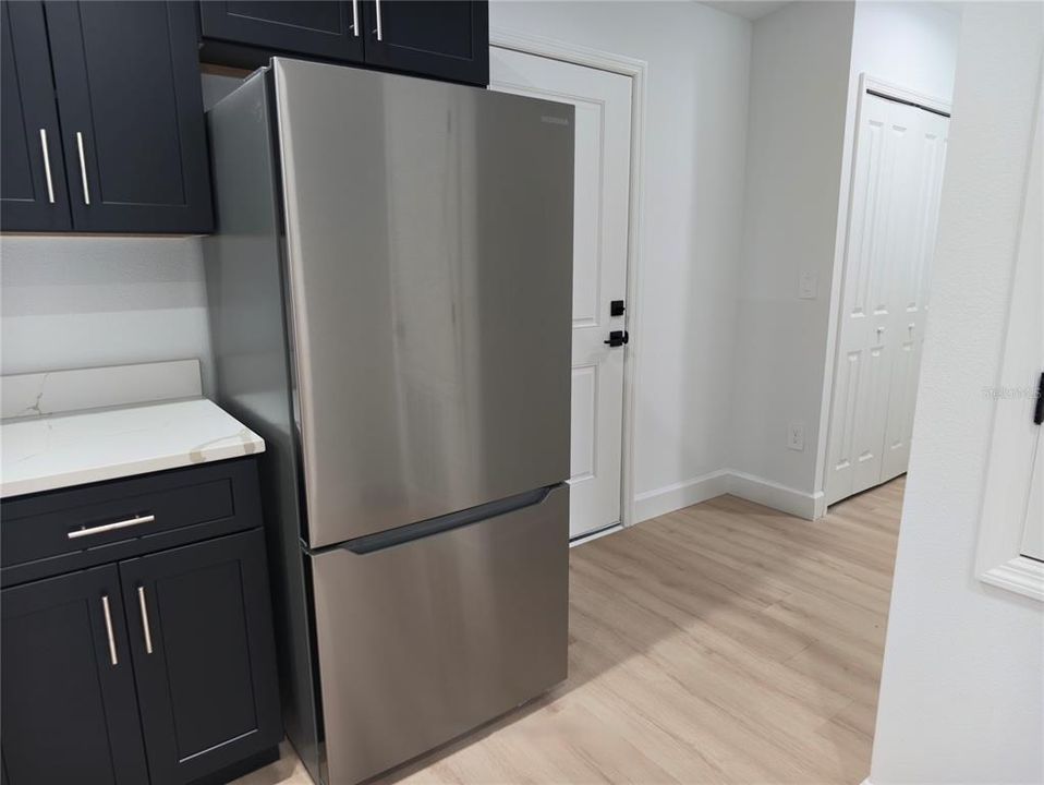 For Sale: $259,500 (3 beds, 2 baths, 1011 Square Feet)