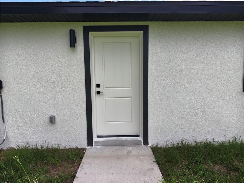 For Sale: $259,500 (3 beds, 2 baths, 1011 Square Feet)