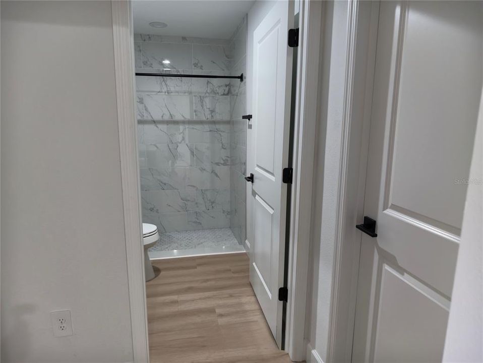 For Sale: $259,500 (3 beds, 2 baths, 1011 Square Feet)