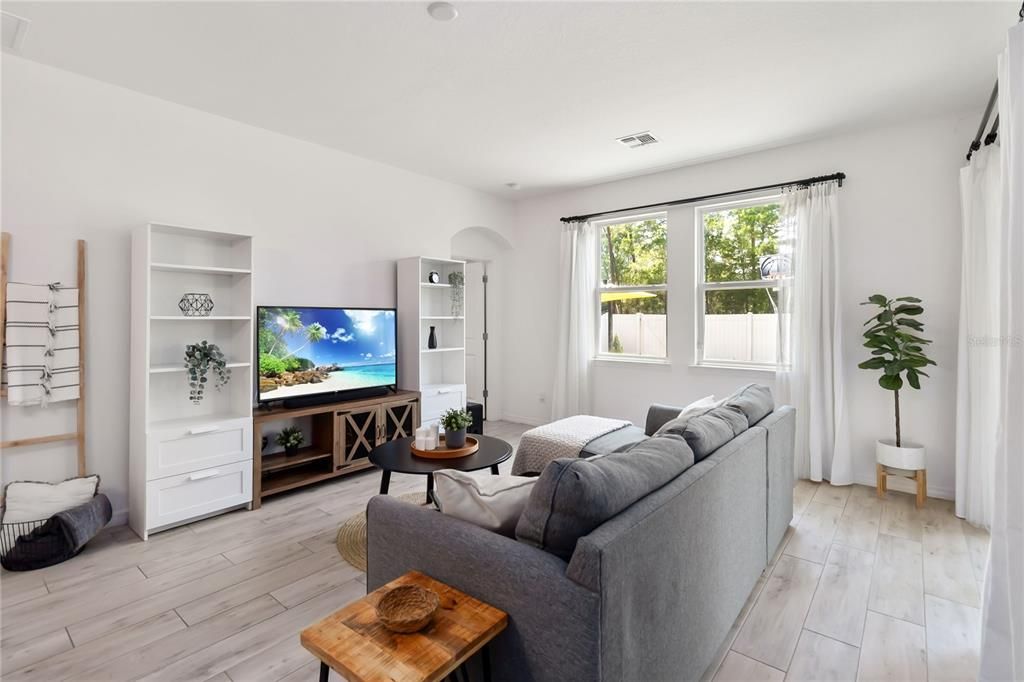 For Sale: $469,900 (4 beds, 2 baths, 1854 Square Feet)