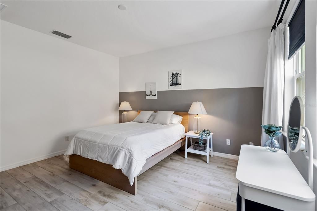 For Sale: $469,900 (4 beds, 2 baths, 1854 Square Feet)