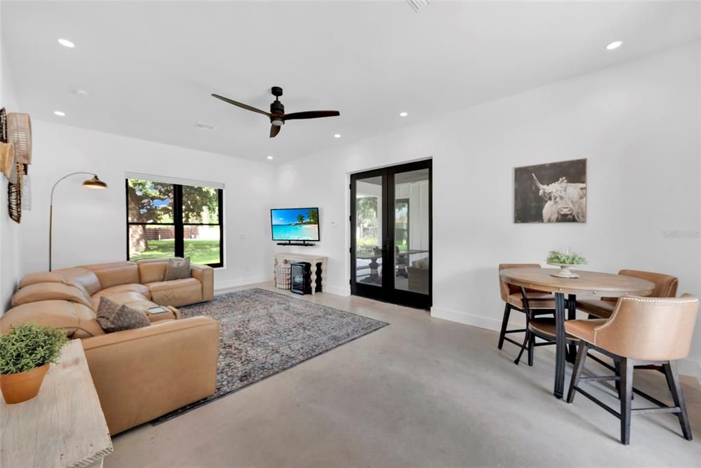 For Sale: $1,879,000 (4 beds, 3 baths, 4561 Square Feet)