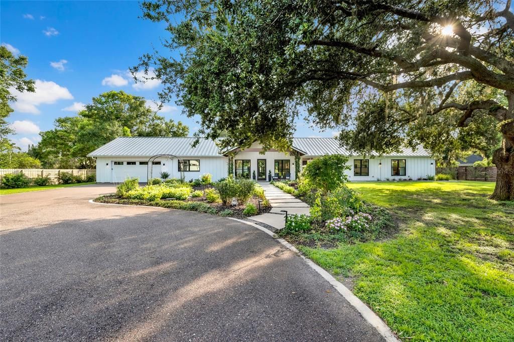 For Sale: $1,879,000 (4 beds, 3 baths, 4561 Square Feet)
