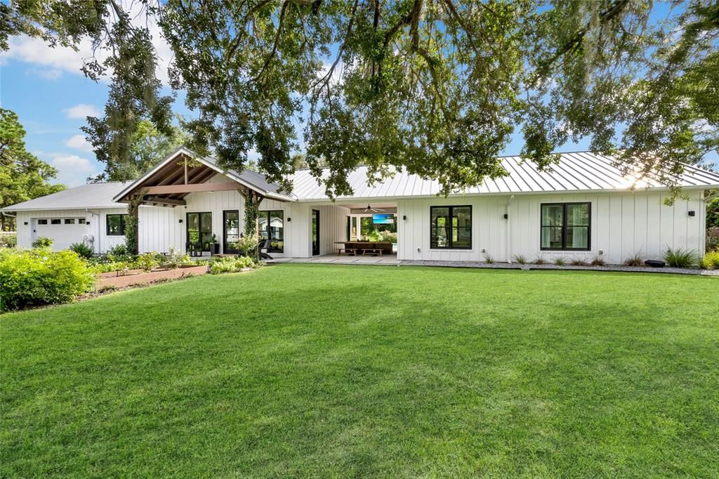 For Sale: $1,879,000 (4 beds, 3 baths, 4561 Square Feet)