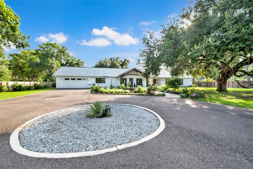For Sale: $1,879,000 (4 beds, 3 baths, 4561 Square Feet)