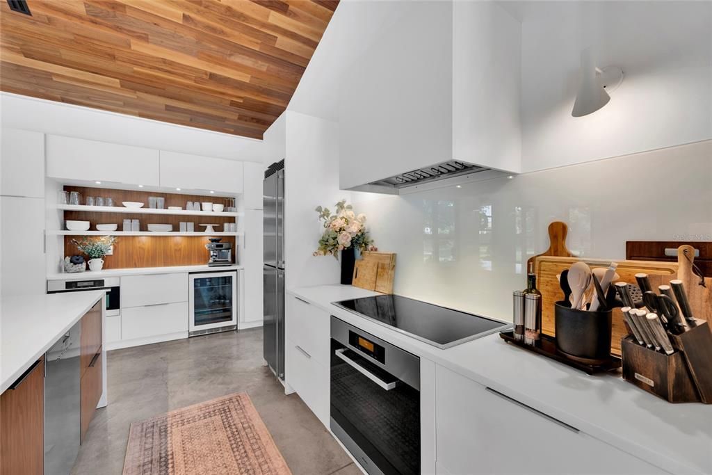 For Sale: $1,879,000 (4 beds, 3 baths, 4561 Square Feet)