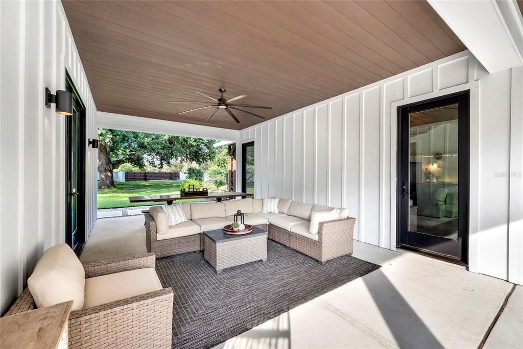For Sale: $1,879,000 (4 beds, 3 baths, 4561 Square Feet)