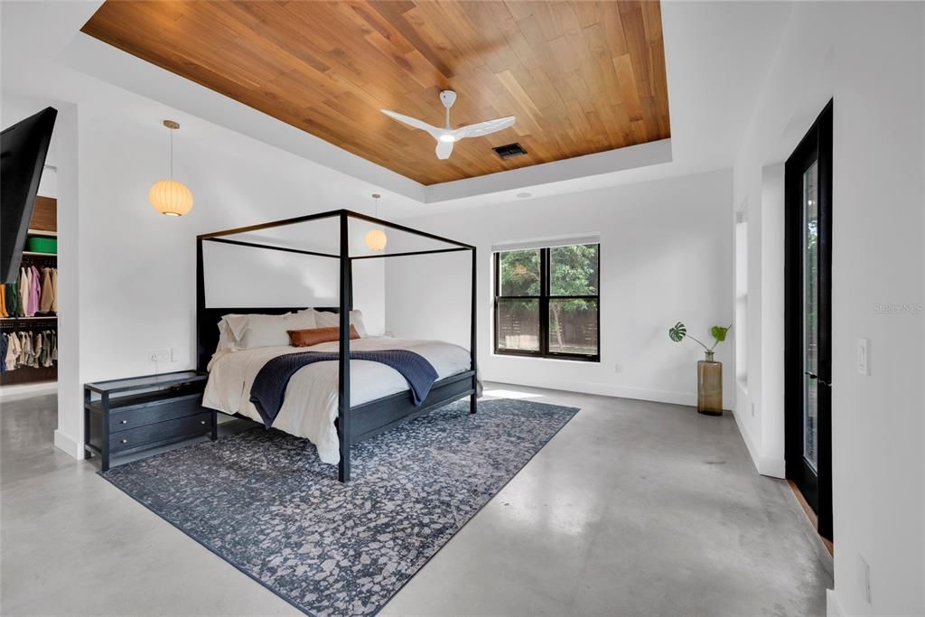 For Sale: $1,879,000 (4 beds, 3 baths, 4561 Square Feet)