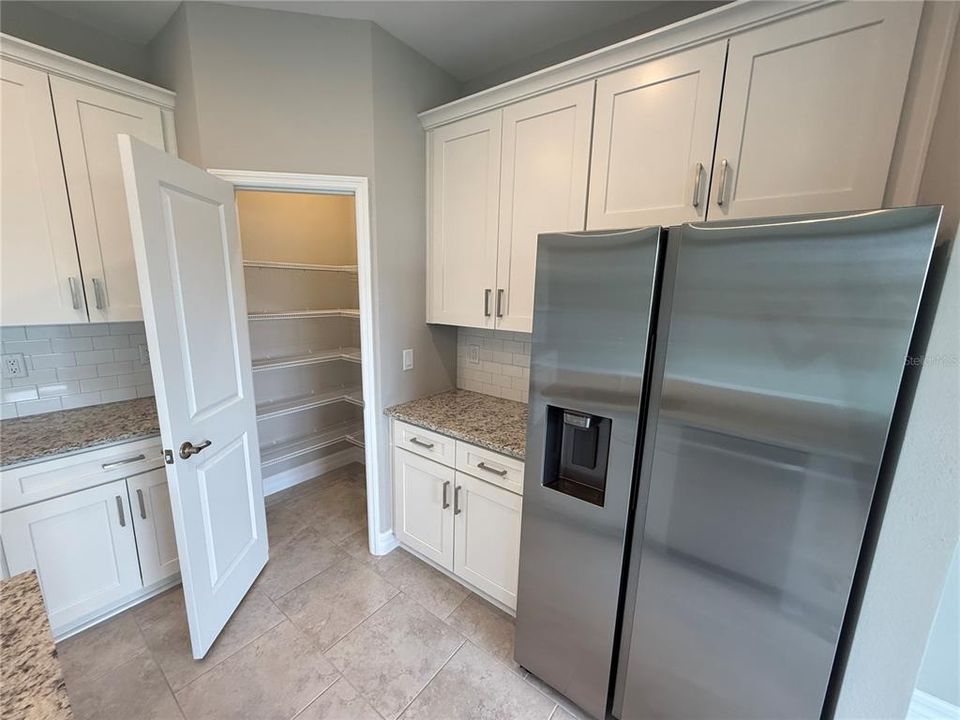 В аренду: $2,050 (3 спален, 2 ванн, 1650 Квадратных фут)