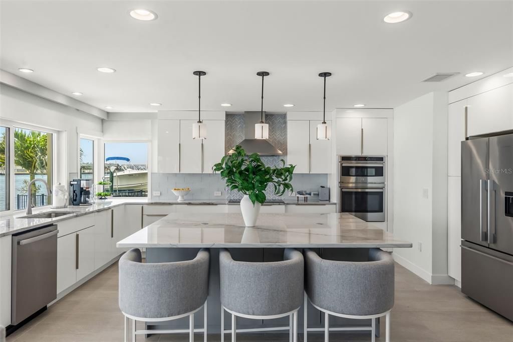 For Sale: $2,495,000 (4 beds, 4 baths, 3489 Square Feet)