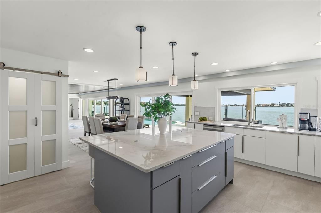 For Sale: $2,495,000 (4 beds, 4 baths, 3489 Square Feet)