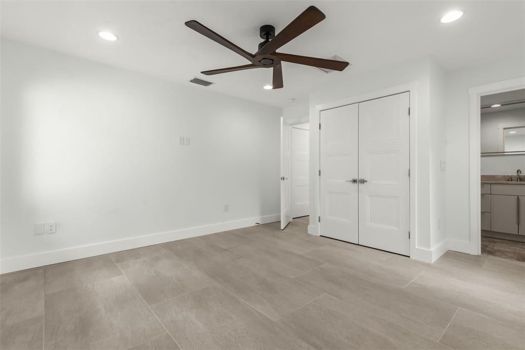 For Sale: $2,495,000 (4 beds, 4 baths, 3489 Square Feet)