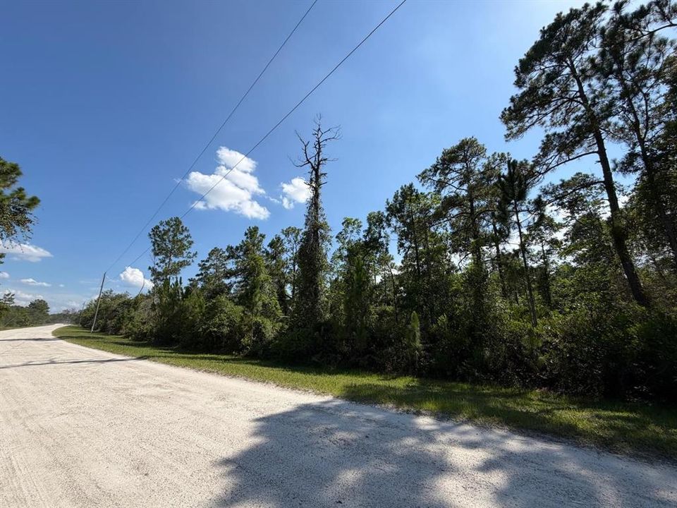 En Venta: $135,000 (11.07 acres)