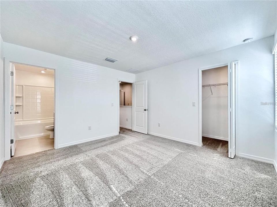 В аренду: $1,850 (2 спален, 2 ванн, 1216 Квадратных фут)
