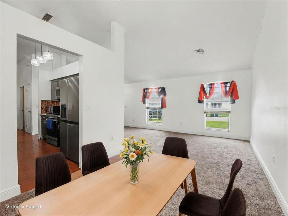 For Sale: $325,000 (4 beds, 2 baths, 1853 Square Feet)