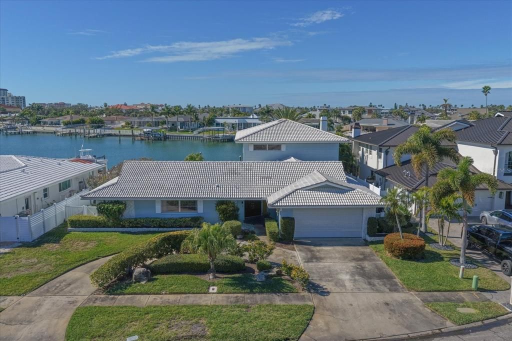 En Venta: $1,500,000 (5 camas, 4 baños, 4013 Pies cuadrados)