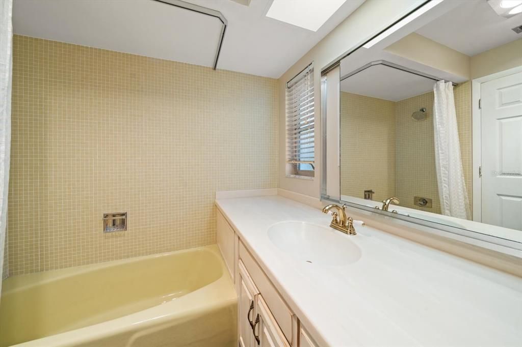 En Venta: $1,500,000 (5 camas, 4 baños, 4013 Pies cuadrados)