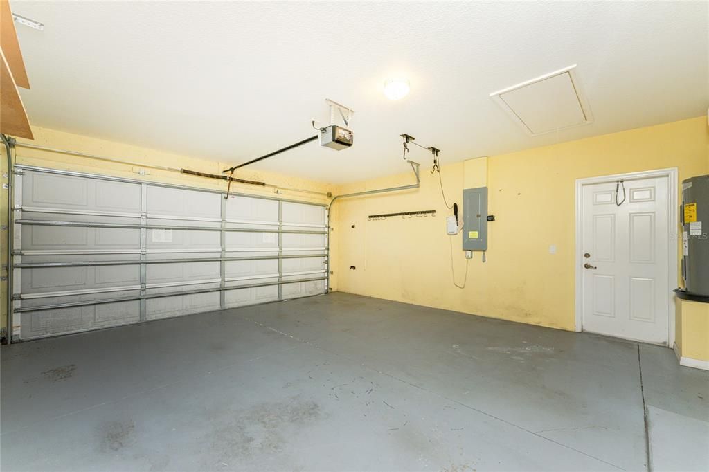 На продажу: $399,999 (3 спален, 2 ванн, 1835 Квадратных фут)