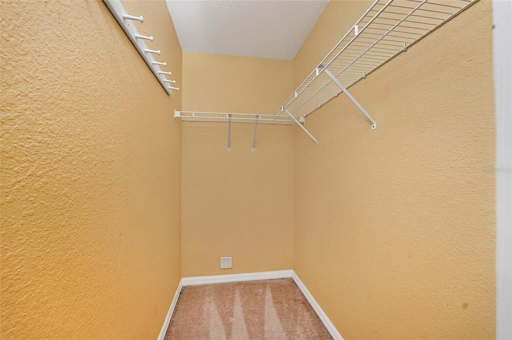 На продажу: $399,999 (3 спален, 2 ванн, 1835 Квадратных фут)
