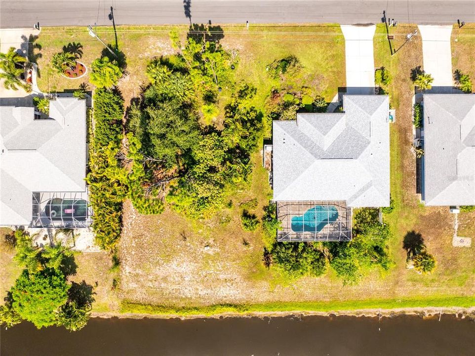 На продажу: $399,999 (3 спален, 2 ванн, 1835 Квадратных фут)
