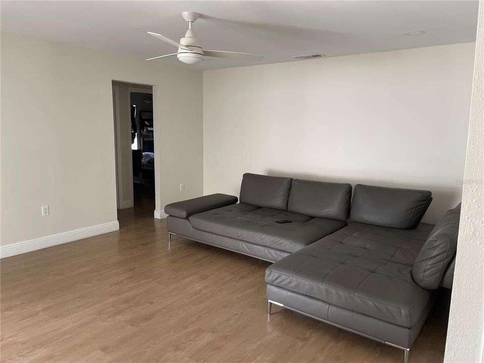 En Renta: $3,200 (3 camas, 2 baños, 1640 Pies cuadrados)