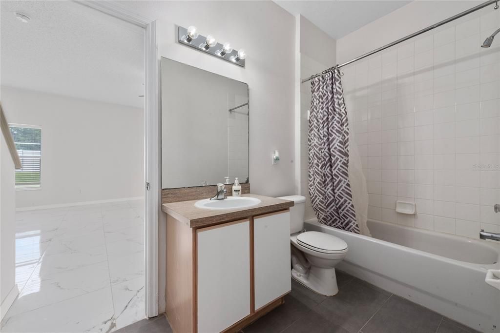 В аренду: $3,400 (5 спален, 4 ванн, 3450 Квадратных фут)