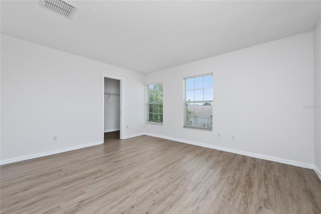 В аренду: $3,400 (5 спален, 4 ванн, 3450 Квадратных фут)