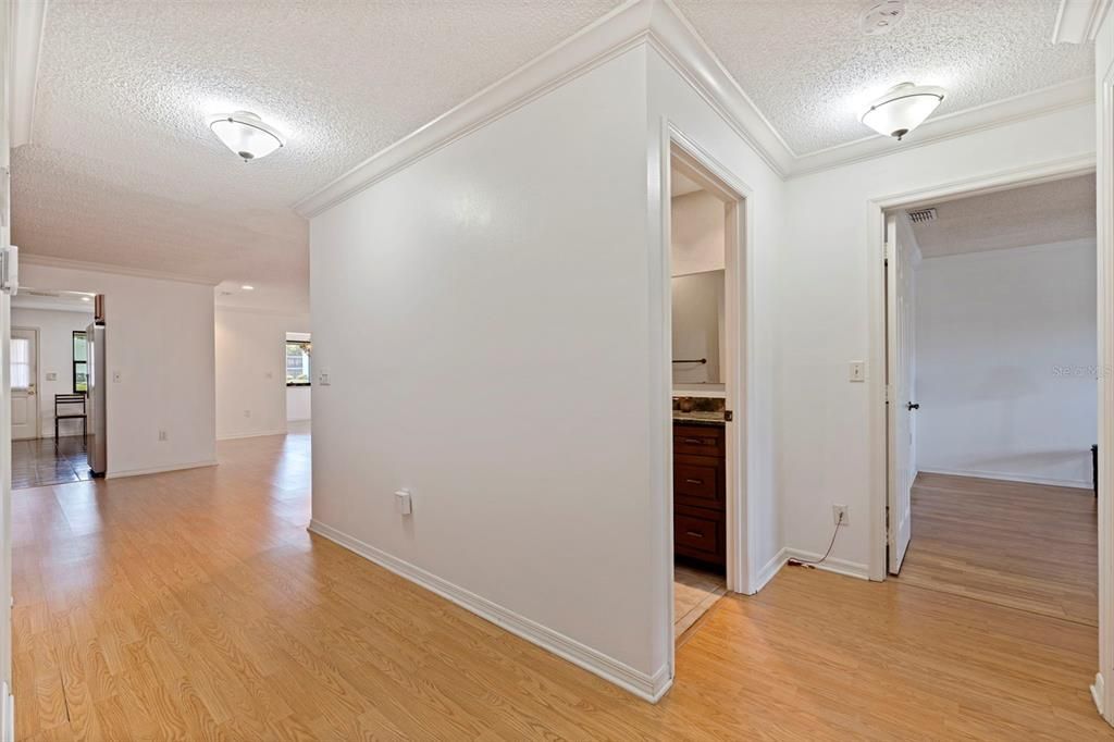 На продажу: $349,500 (2 спален, 2 ванн, 1735 Квадратных фут)