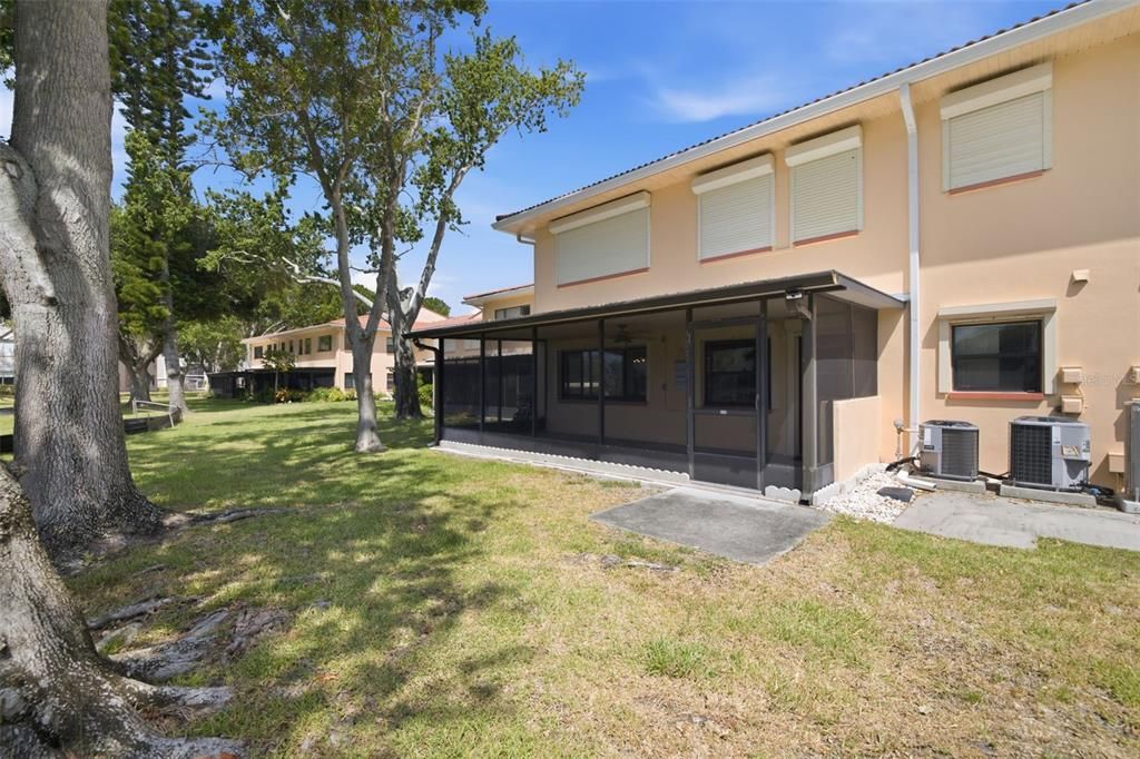 На продажу: $349,500 (2 спален, 2 ванн, 1735 Квадратных фут)