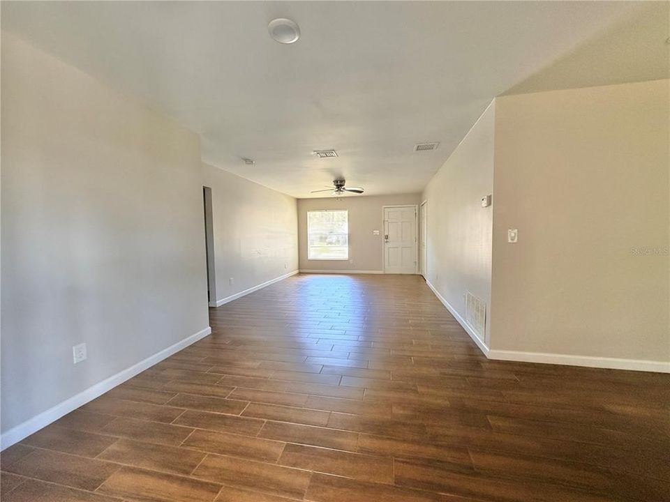 В аренду: $1,950 (2 спален, 2 ванн, 1100 Квадратных фут)