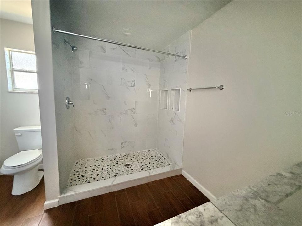 В аренду: $1,950 (2 спален, 2 ванн, 1100 Квадратных фут)