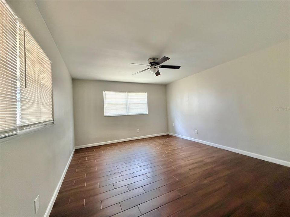В аренду: $1,950 (2 спален, 2 ванн, 1100 Квадратных фут)