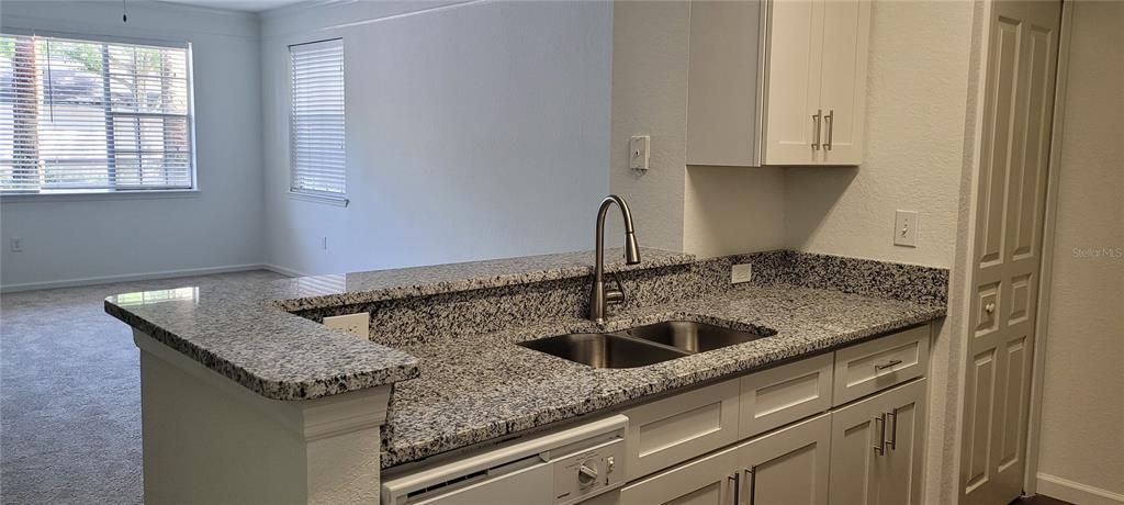 En Venta: $158,000 (2 camas, 2 baños, 1144 Pies cuadrados)