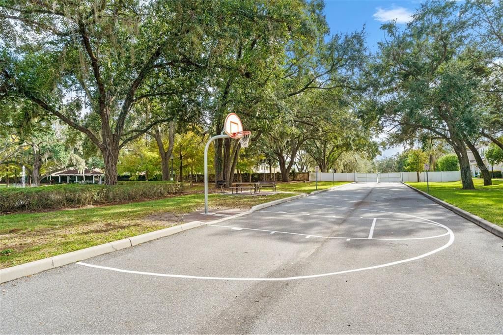 For Sale: $279,950 (4 beds, 3 baths, 1694 Square Feet)