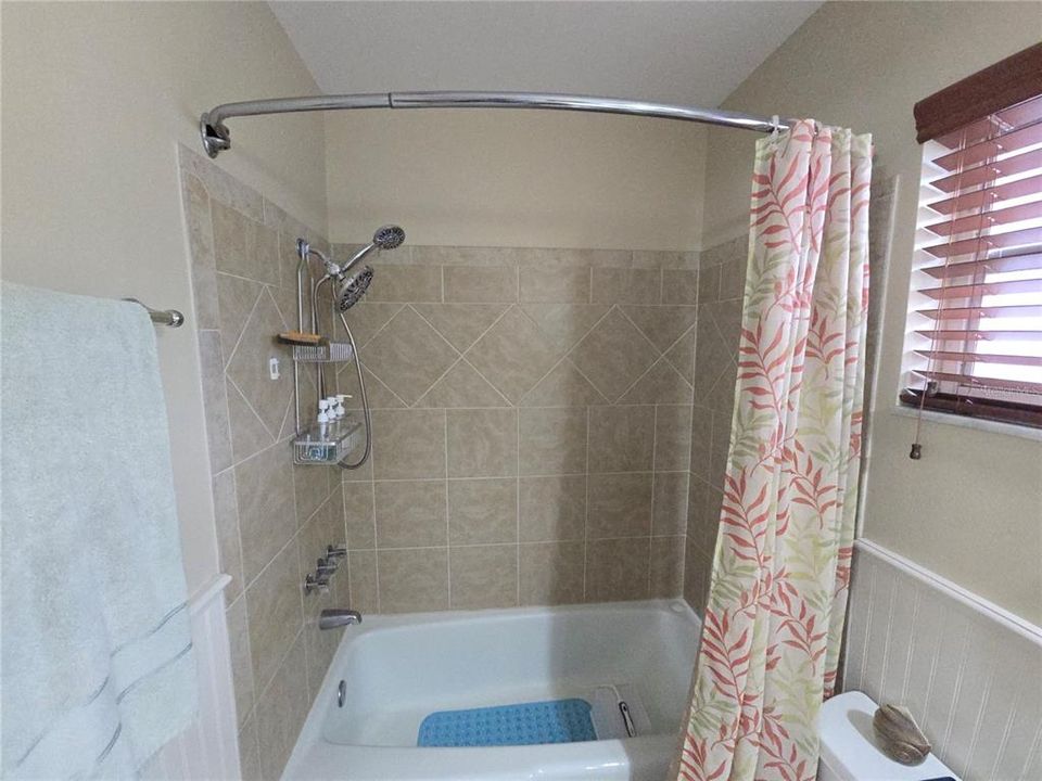 На продажу: $85,000 (1 спален, 1 ванн, 672 Квадратных фут)