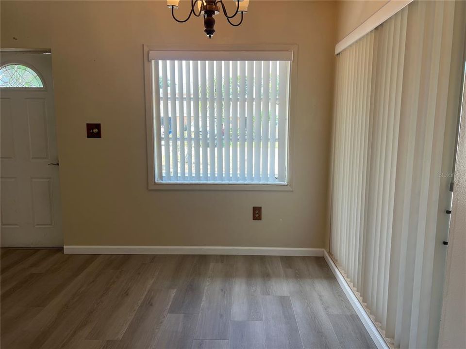 For Sale: $494,900 (2 beds, 1 baths, 1058 Square Feet)