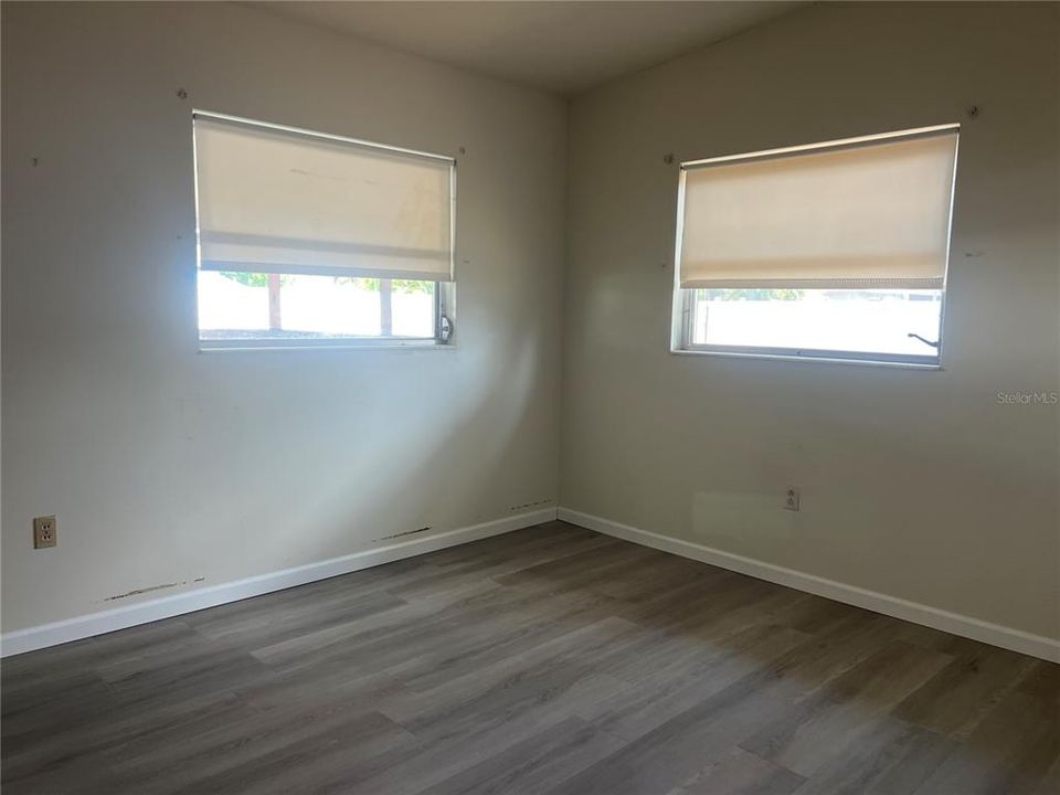 For Sale: $494,900 (2 beds, 1 baths, 1058 Square Feet)