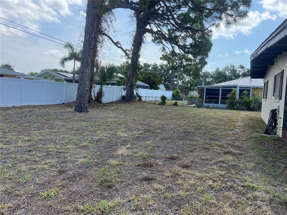 For Sale: $494,900 (2 beds, 1 baths, 1058 Square Feet)