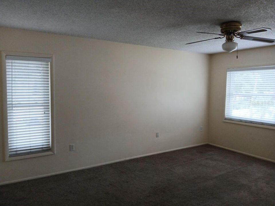 For Rent: $1,900 (2 beds, 2 baths, 1410 Square Feet)