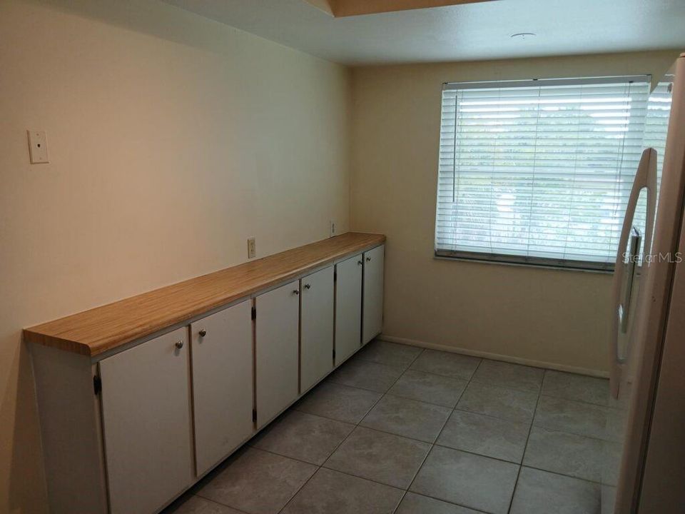 For Rent: $1,900 (2 beds, 2 baths, 1410 Square Feet)