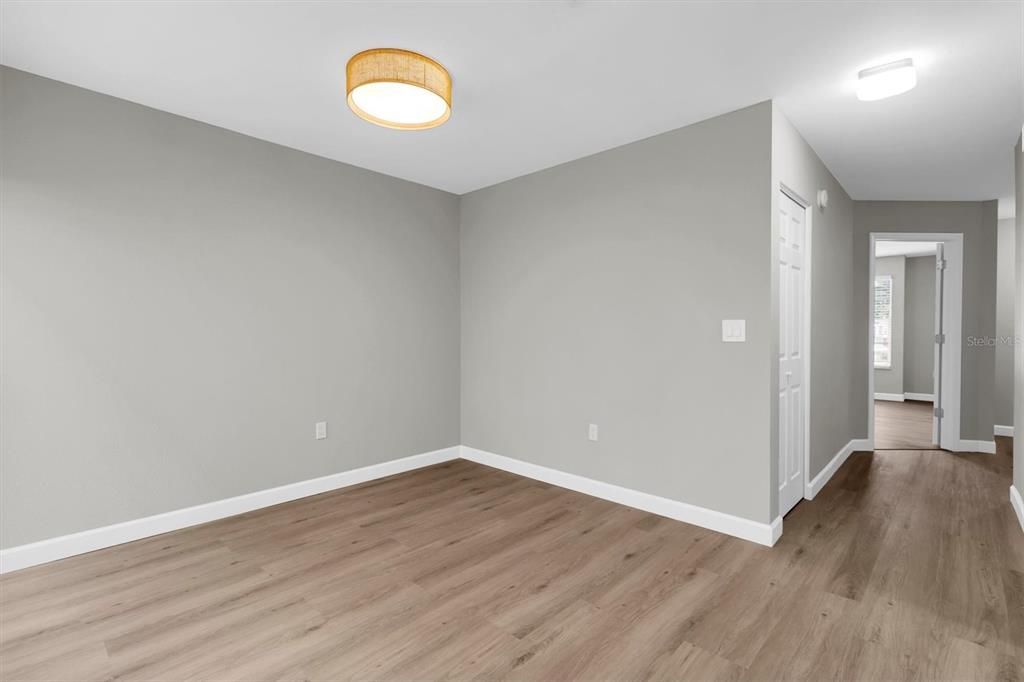 На продажу: $209,900 (2 спален, 2 ванн, 1253 Квадратных фут)