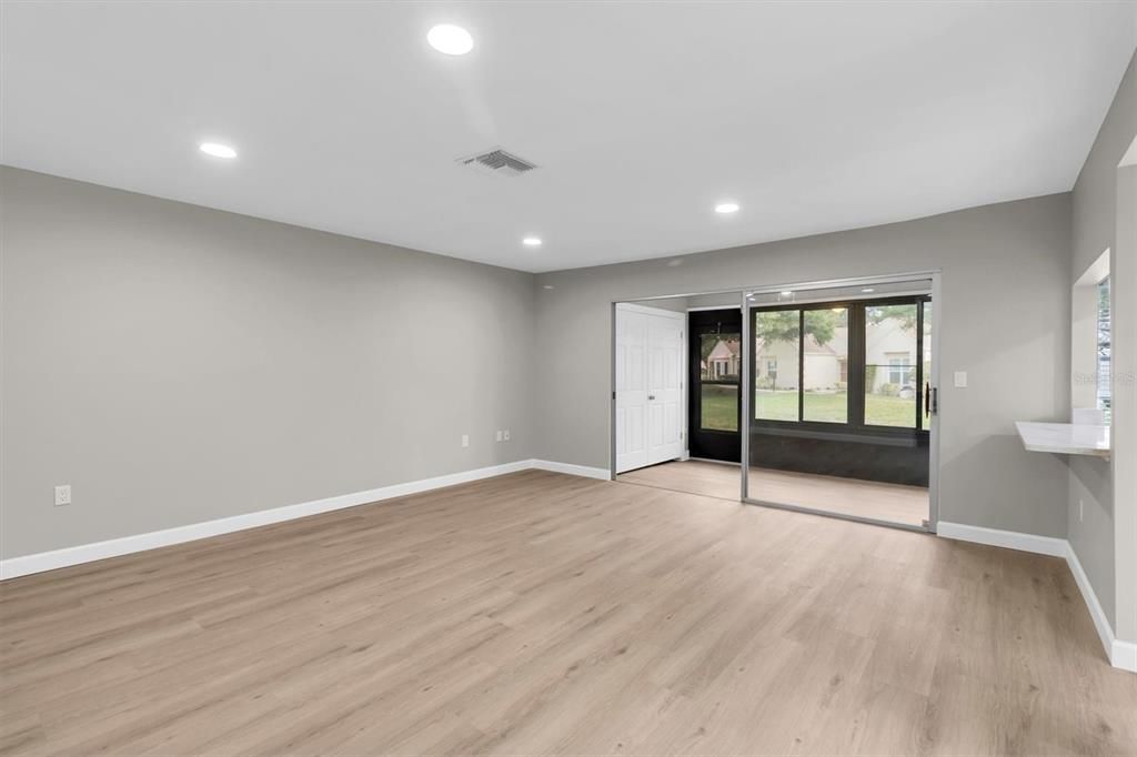 На продажу: $209,900 (2 спален, 2 ванн, 1253 Квадратных фут)
