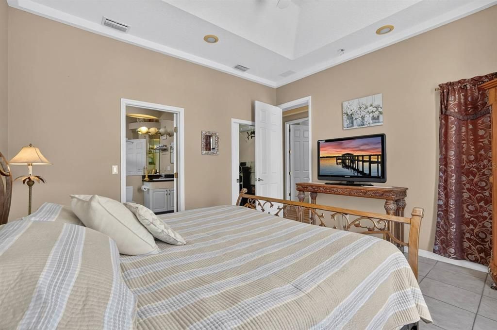 For Sale: $425,000 (3 beds, 2 baths, 1590 Square Feet)