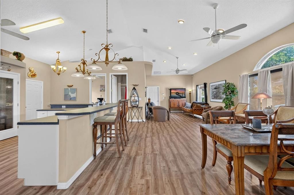 For Sale: $425,000 (3 beds, 2 baths, 1590 Square Feet)