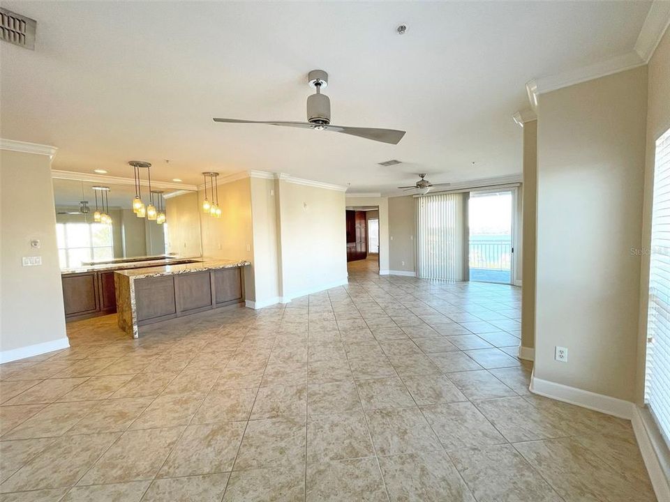 For Rent: $2,850 (3 beds, 2 baths, 2085 Square Feet)