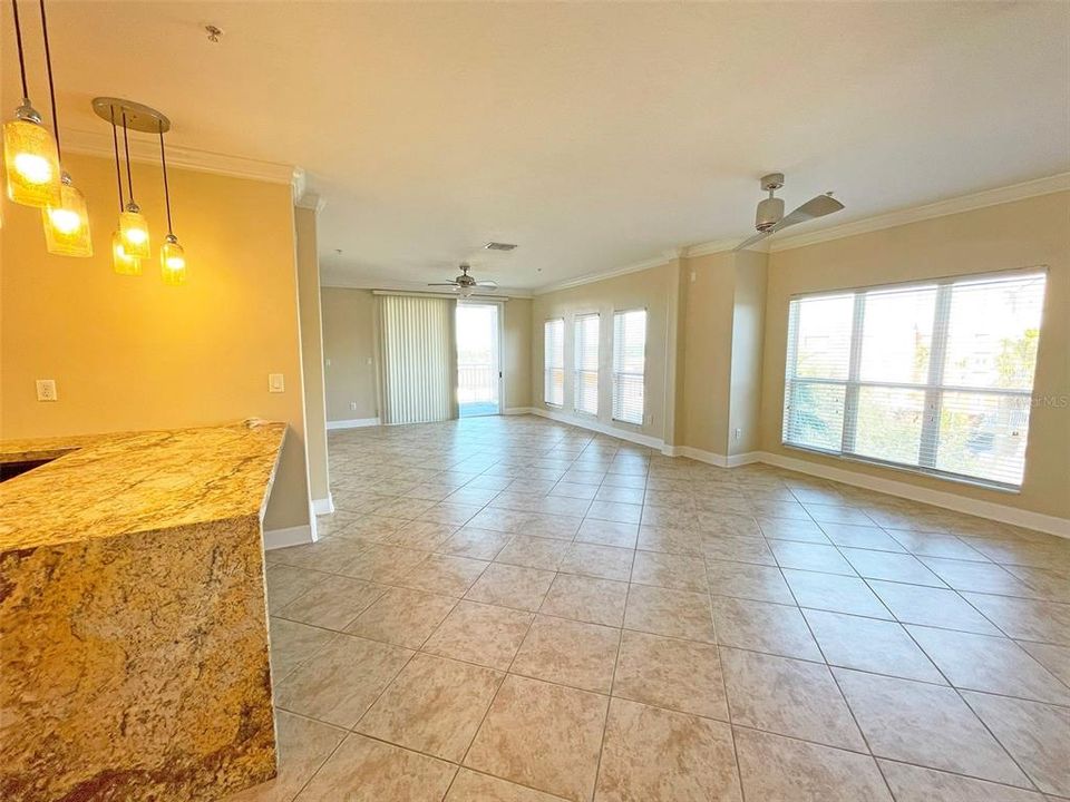 For Rent: $2,850 (3 beds, 2 baths, 2085 Square Feet)