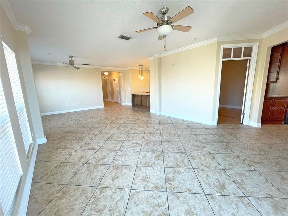 For Rent: $2,850 (3 beds, 2 baths, 2085 Square Feet)